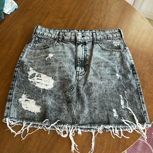 SER.O.YA Dresses & Skirts - ALLI SER.O.YA MINI DENIM JEAN DISTRESSED SKIRT PHOENIX BLACK SIZE 30